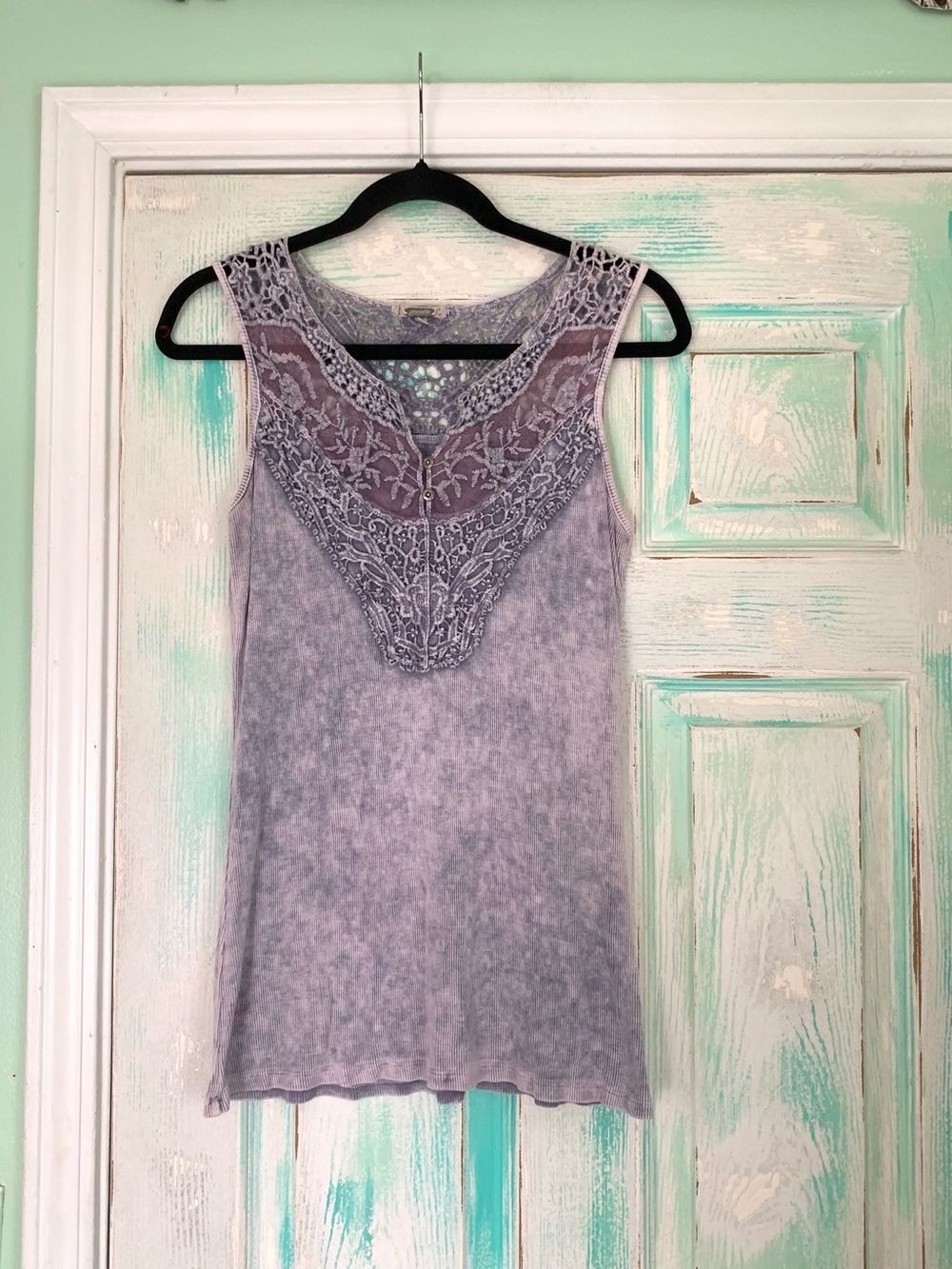 Gimmicks By BKE Purple Mineral Wash Lace Racerback Tank Blouse Large